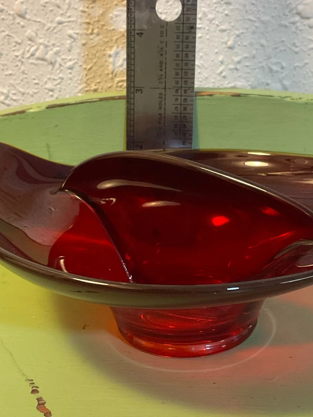 VIKING glass Divided epic red. Cadmium